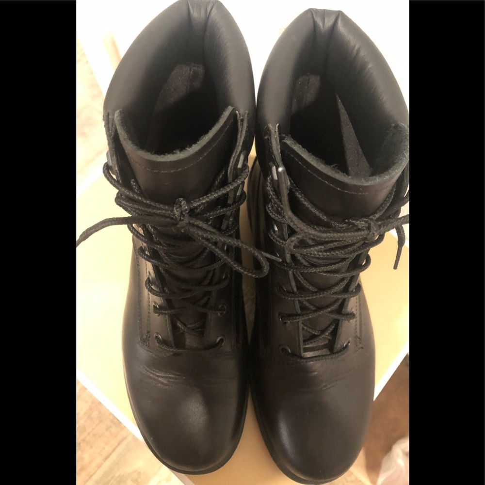 Timberland black leather boots - Picture 4 of 5